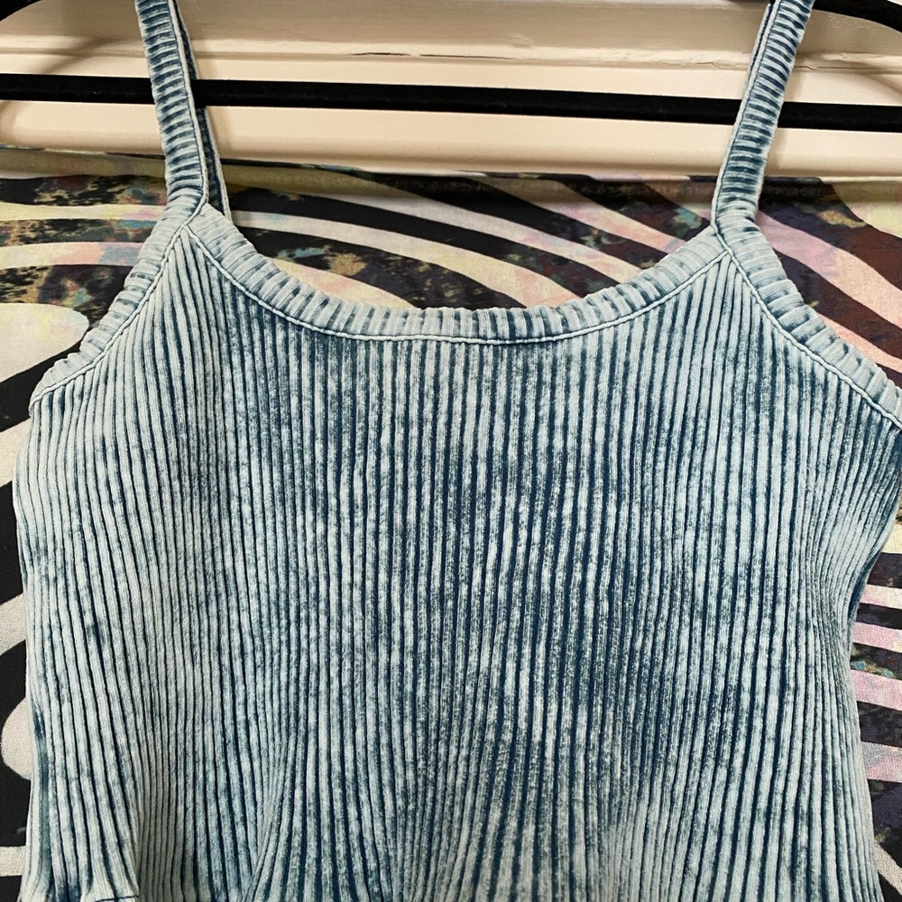 NWOT 'Zara' Washed Blue Crop Tank - Picture 2 of 3